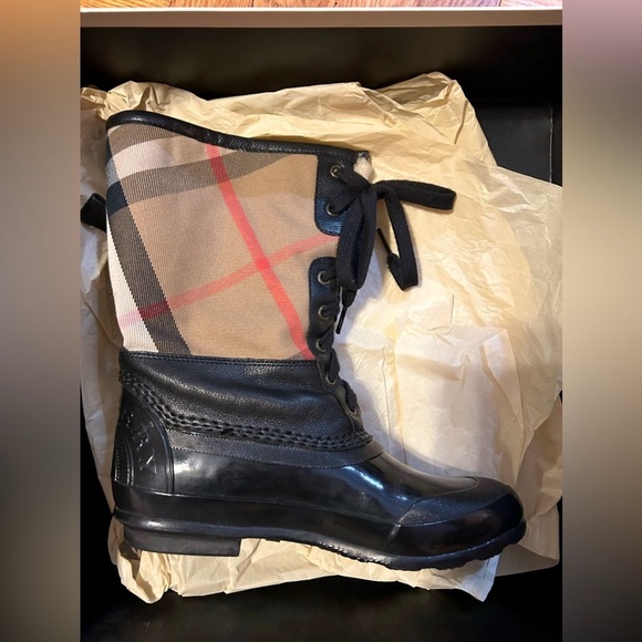 EUC Burberry Danning weather rain/snow boots signature pattern UK 4 EUR 37 - Picture 5 of 15